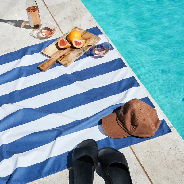 Dock & Bay Quick Dry Beach Towel - Whitsunday Blue - Image 3