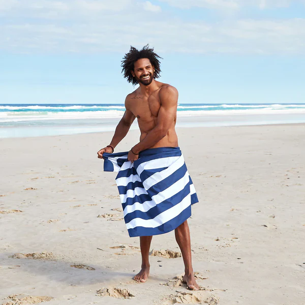 Dock & Bay Quick Dry Beach Towel - Whitsunday Blue - Image 6