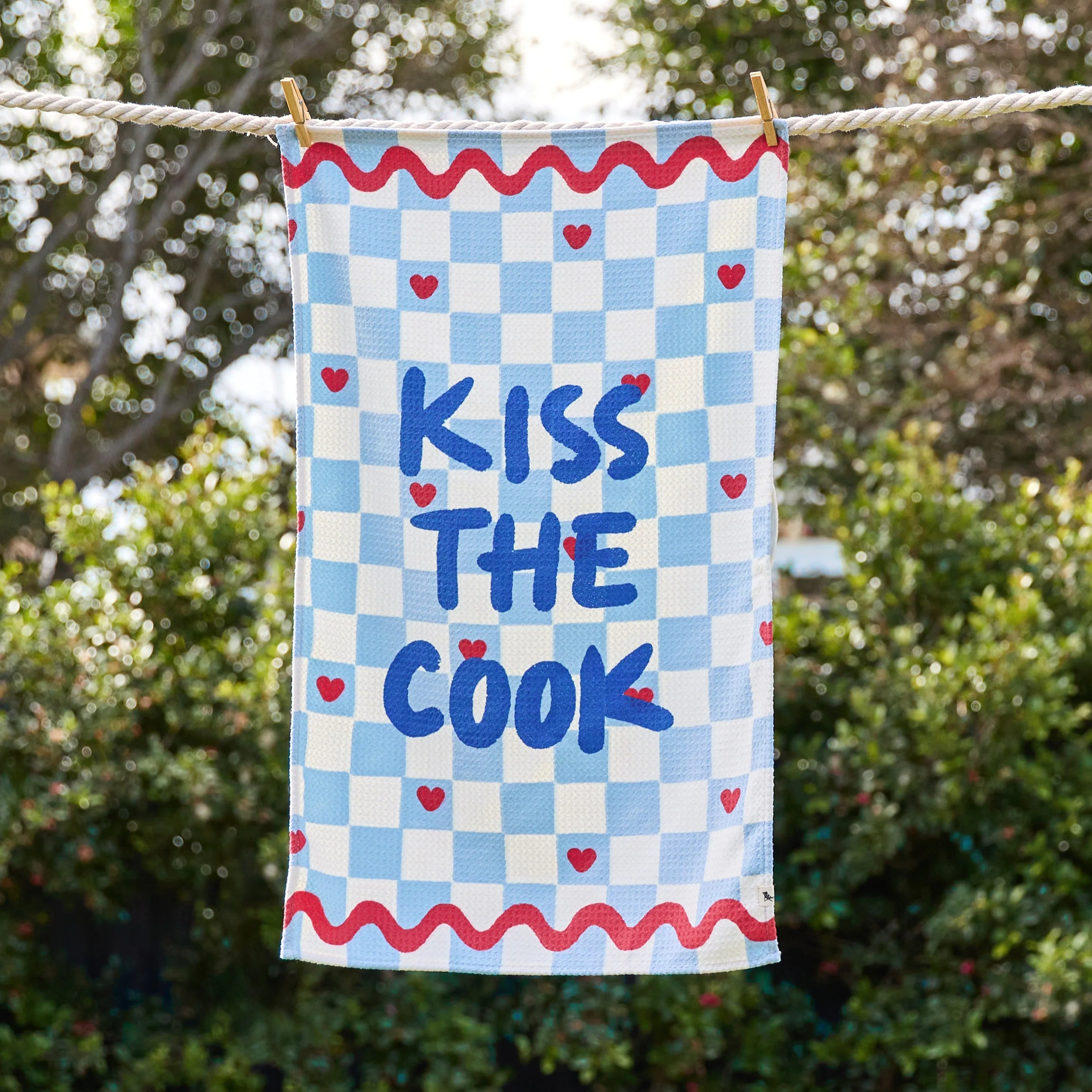 Dock & Bay Tea Towel - Kiss the Cook