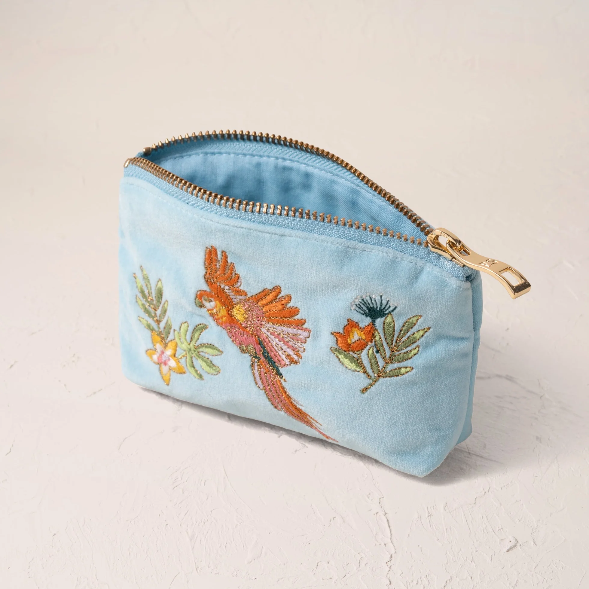 Elizabeth Scarlett Flying Parrots Gift Set - Image 4