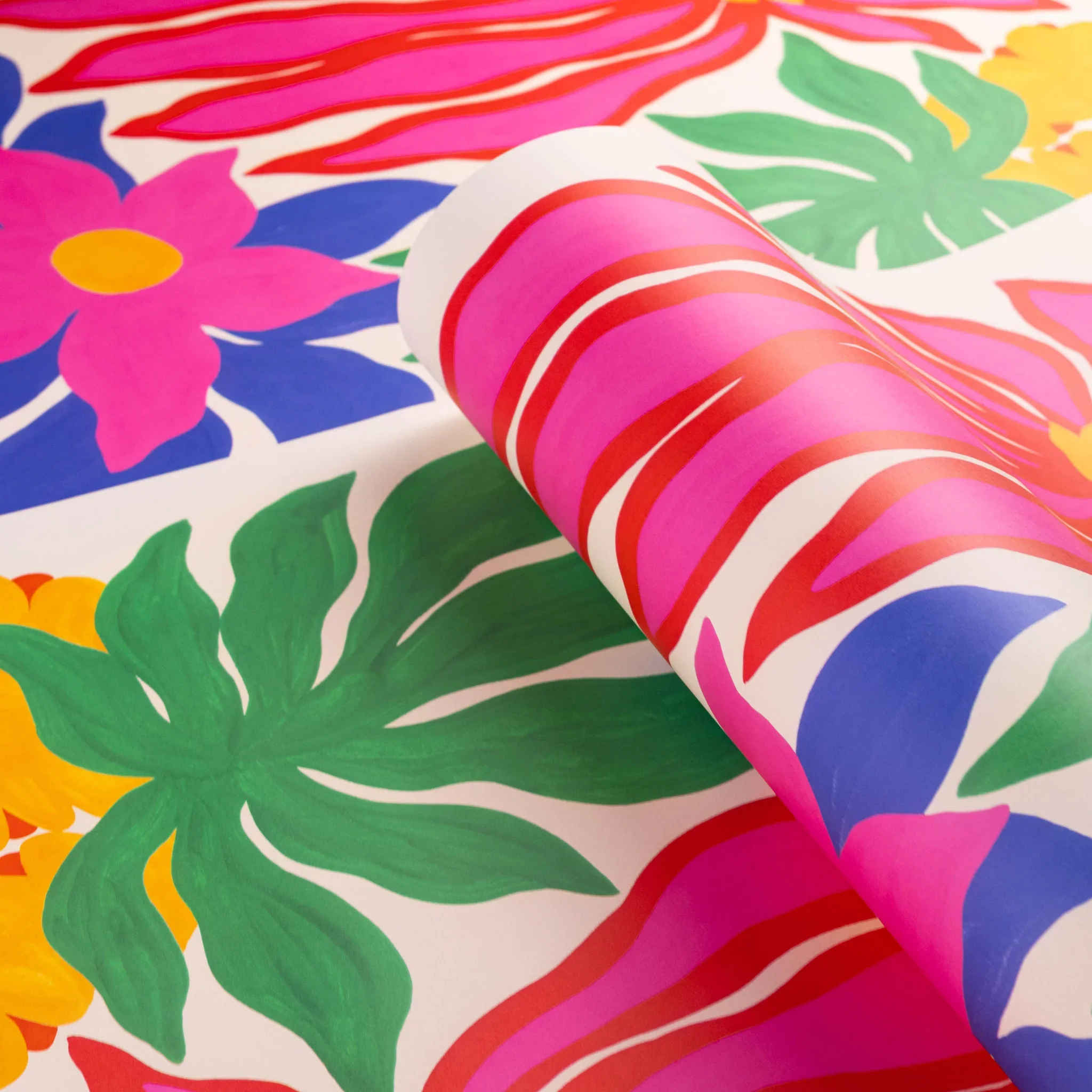 Evermade x Liv Lee - Bromeliads WWF Luxury Gift Wrap (2 Sheets) - Image 3