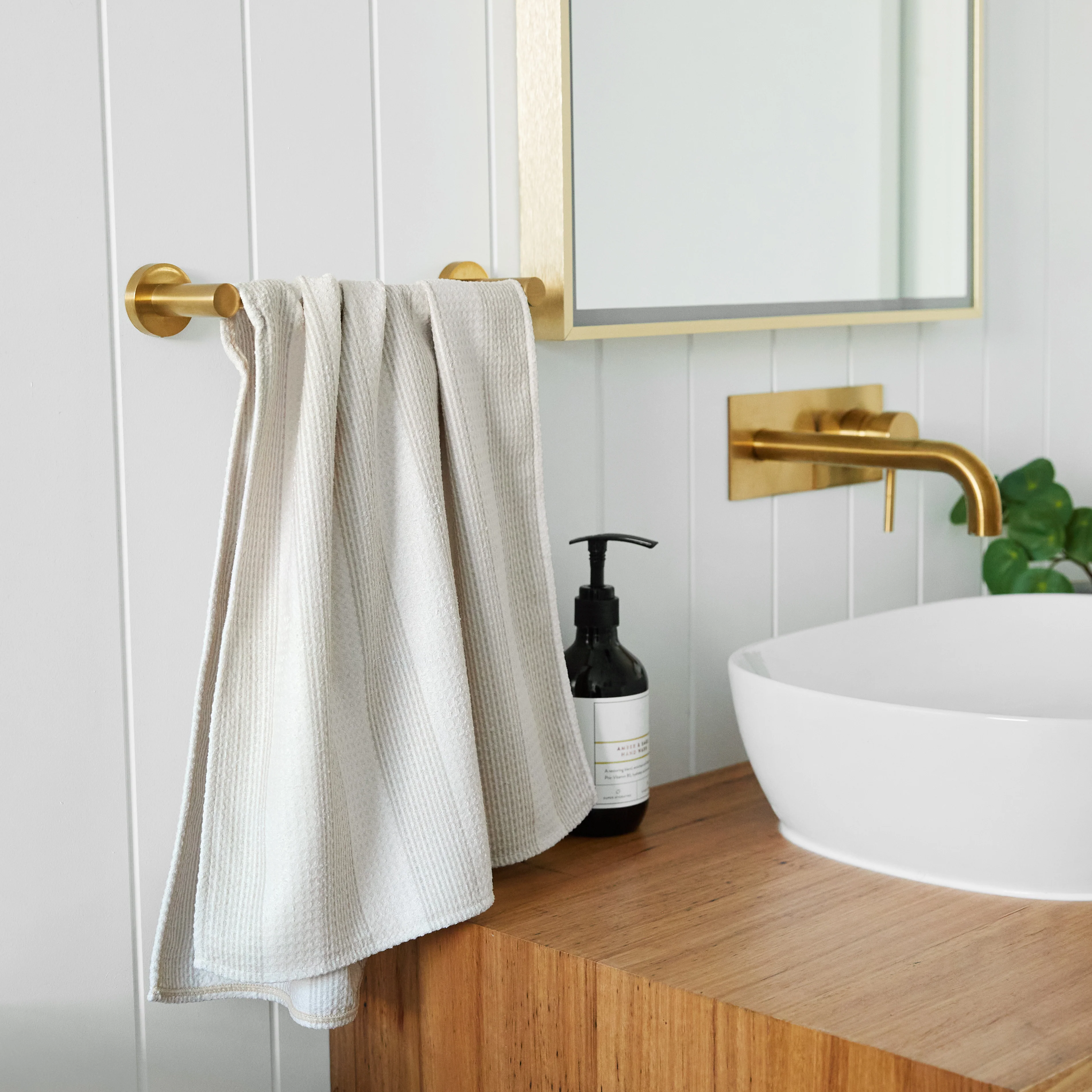 Dock & Bay Hand Towel - Coconut Cream - Image 4