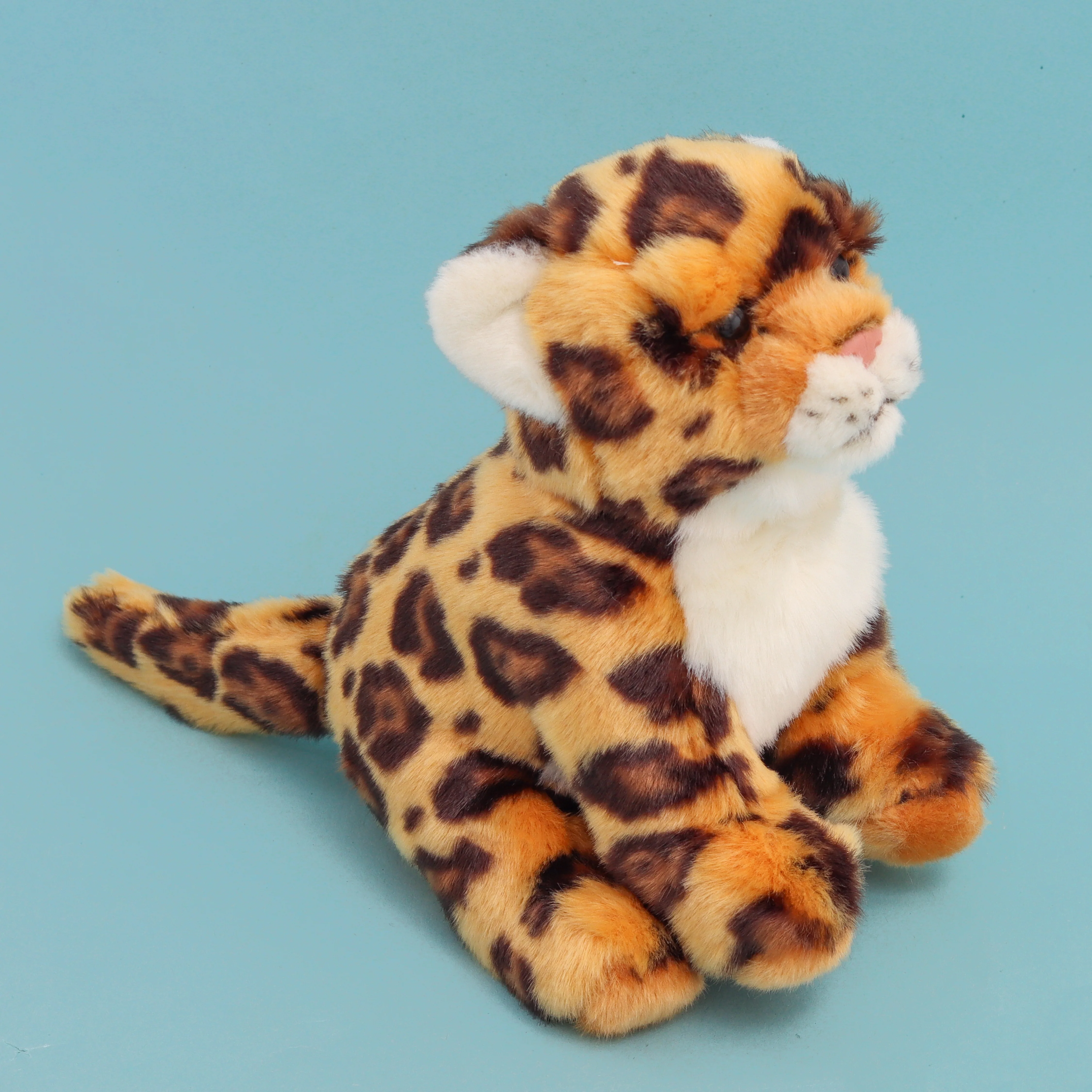 WWF Plush Jaguar - Image 4