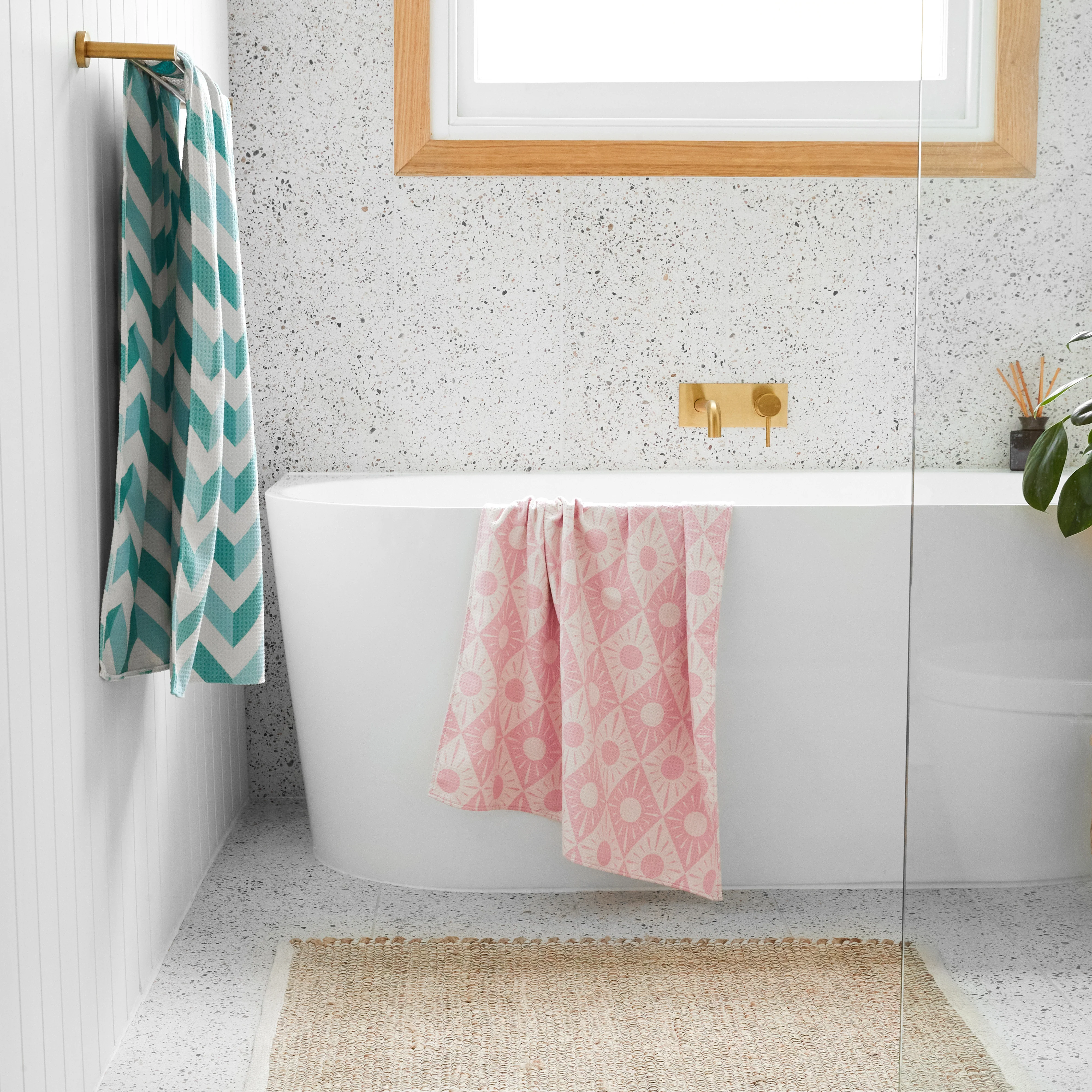 Dock & Bay Large Bath Towel - Diamond Pink - Image 2