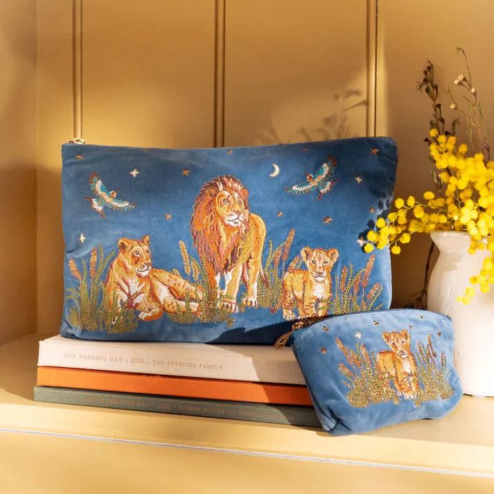 Lion Pride Everyday Pouch - Dusky Blue - Image 2
