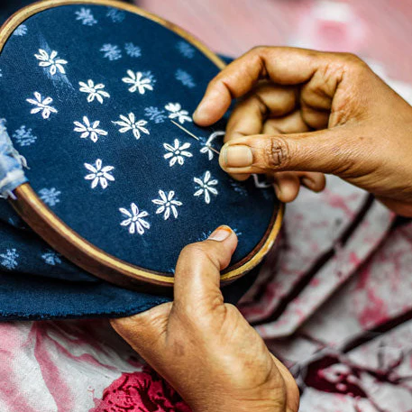 Rural Threads Purse - Navy - Image 5